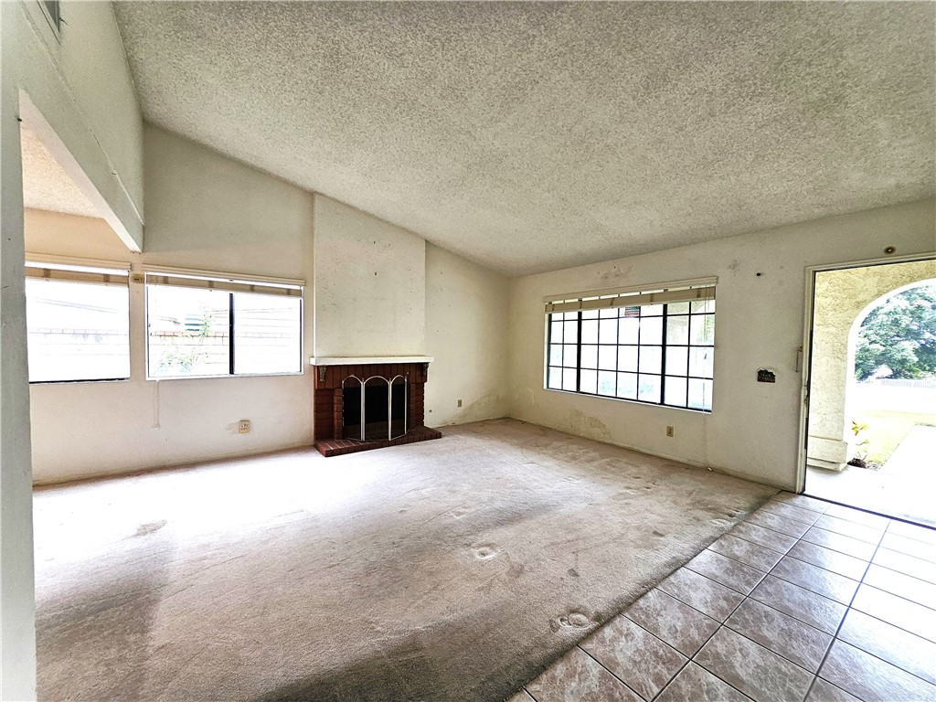 Properties 1 2593 Sunnydale Drive