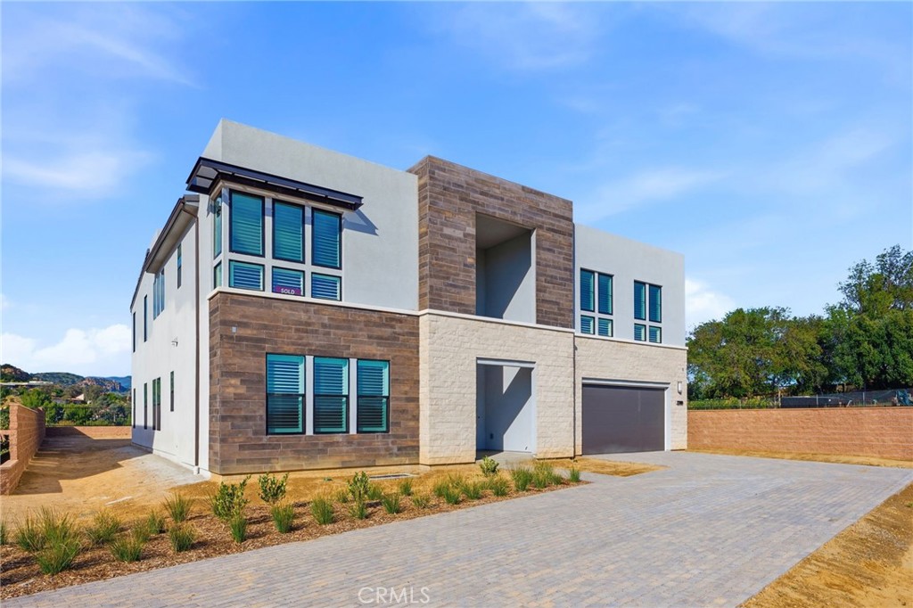 22801 Seaqua Circle