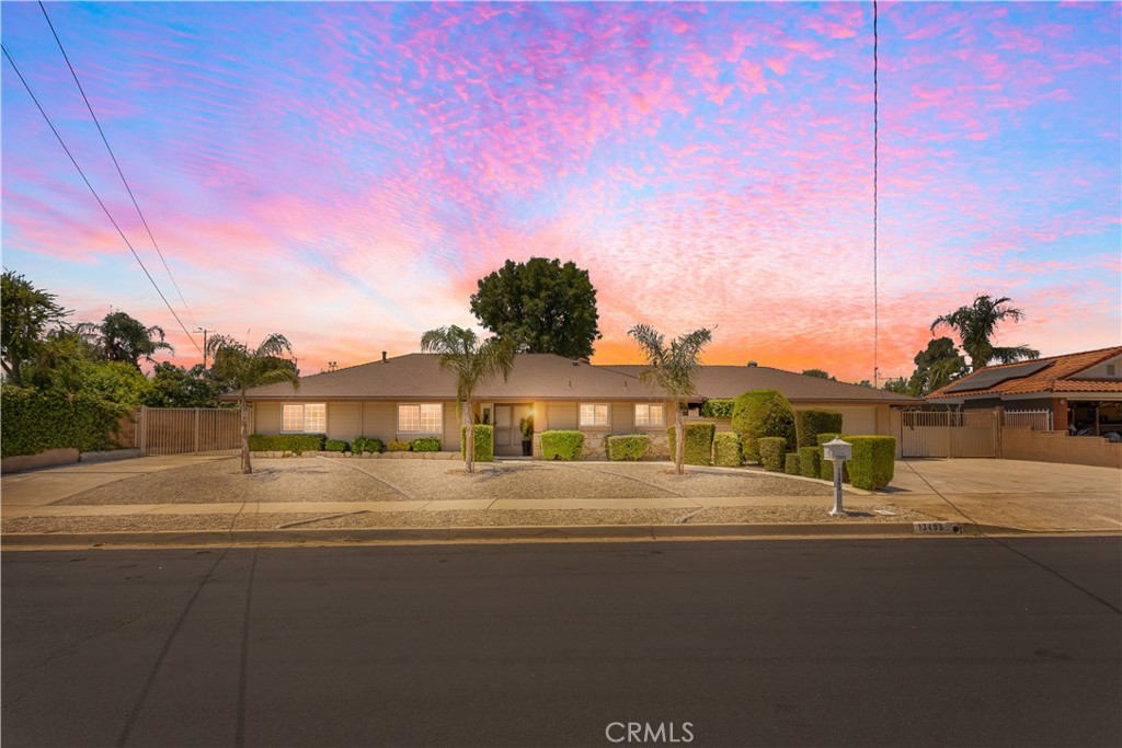 Stylishly Updated Home with RV Parking, Detached Garage & ADU Potential
Welcome to this beautifully maintained 3-bedroom, 2-bathroom home offering 1,710 square feet of upgraded living space. The recently remodeled kitchen features custom cabinetry, stainless steel appliances, and striking granite countertops—all overlooking the spacious dining area for easy entertaining.
Enjoy the comfort of new high-quality flooring throughout, complete with a transferable warranty, elegant crown molding, dual pane windows, plantation shutters, and updated LED lighting. The A/C has been recently serviced, and a whole house fan and Nest thermostat add extra energy efficiency.
The detached garage, enclosed breezeway (perfect for a home office, gym, or playroom), and included shipping container offer endless flexibility. With two large driveways, a gated backyard, and plenty of parking—including RV space—this property is perfect for expansion. There's room to add an ADU and still enjoy the low-maintenance landscaping in both front and rear yards.
Conveniently located near schools, hospitals, parks, and freeway access, this home checks all the boxes for comfort, style, and potential. Don’t miss this unique opportunity!