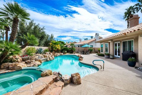 Photo of 374 Links Drive, Palm Desert, CA 92211 (MLS # 219144152DA)