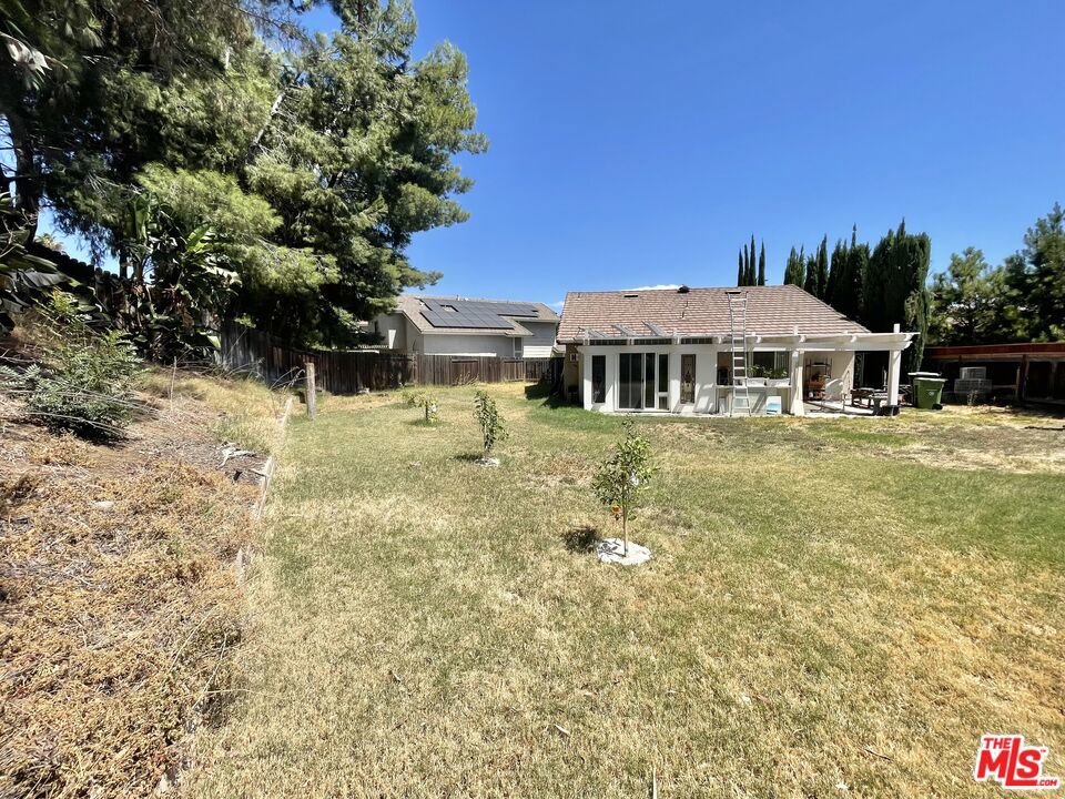 3 bed, 2 bath, 1,370 sq. ft. home on a large 9,147 sq. ft. lot, tucked at the end of a quiet cul-de-sac. Built in 1988, this single-story has great bones and just needs a little TLC to shine. Spacious yard with endless possibilities garden, pool, or outdoor living. Conveniently located between the 215 & 15 freeways, close to shopping and schools. A fantastic opportunity for first-time buyers or investors!