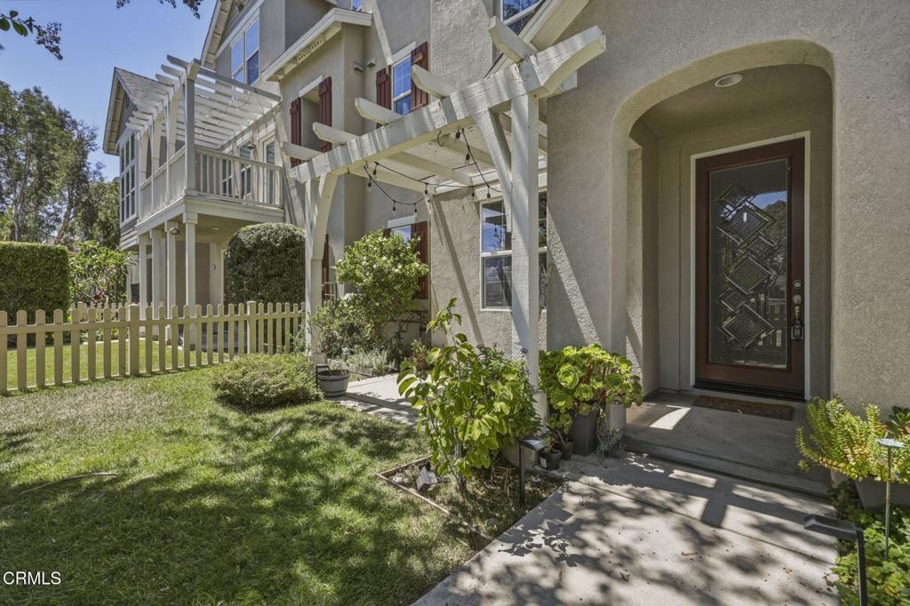 3141 N Oxnard Boulevard