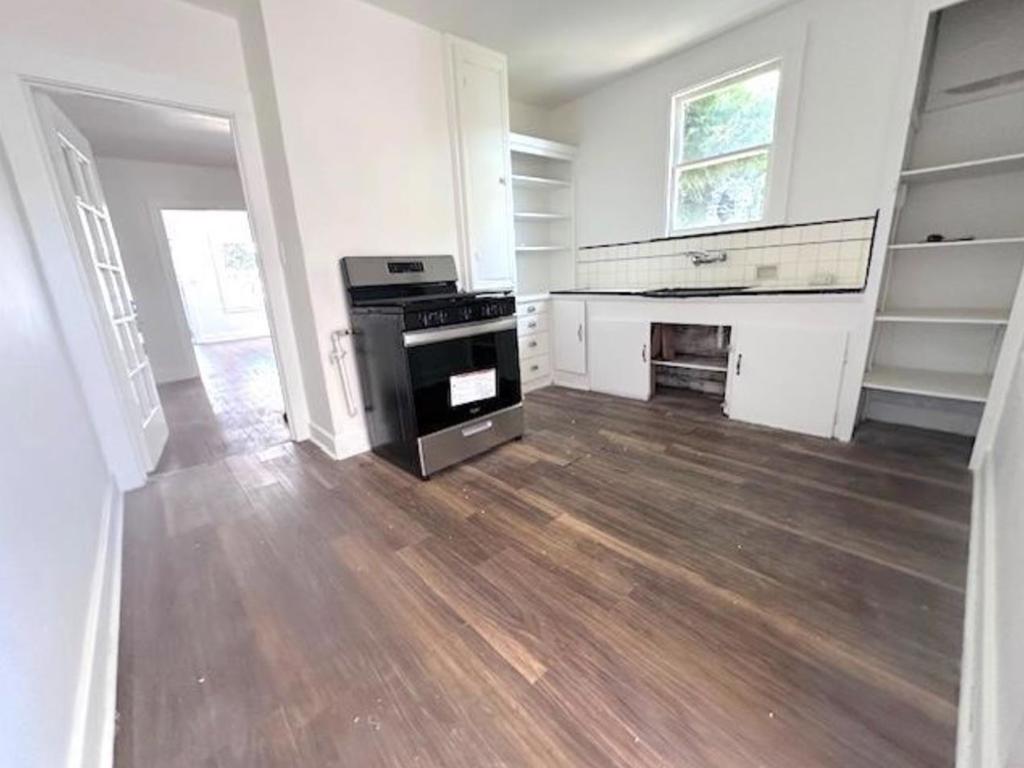 453 Grand Avenue