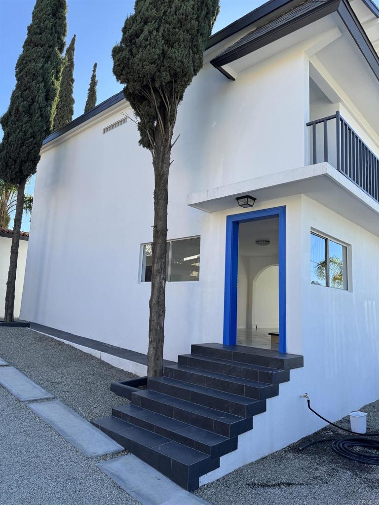 438 Calle Del Rosario