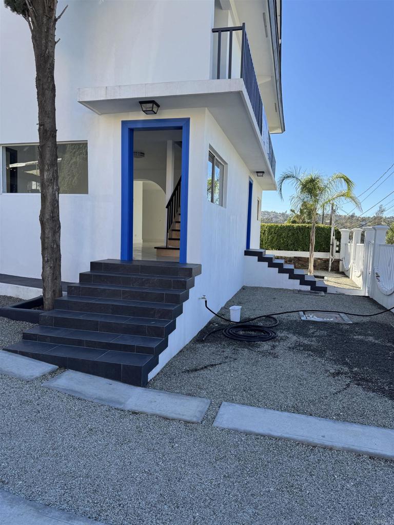 438 Calle Del Rosario