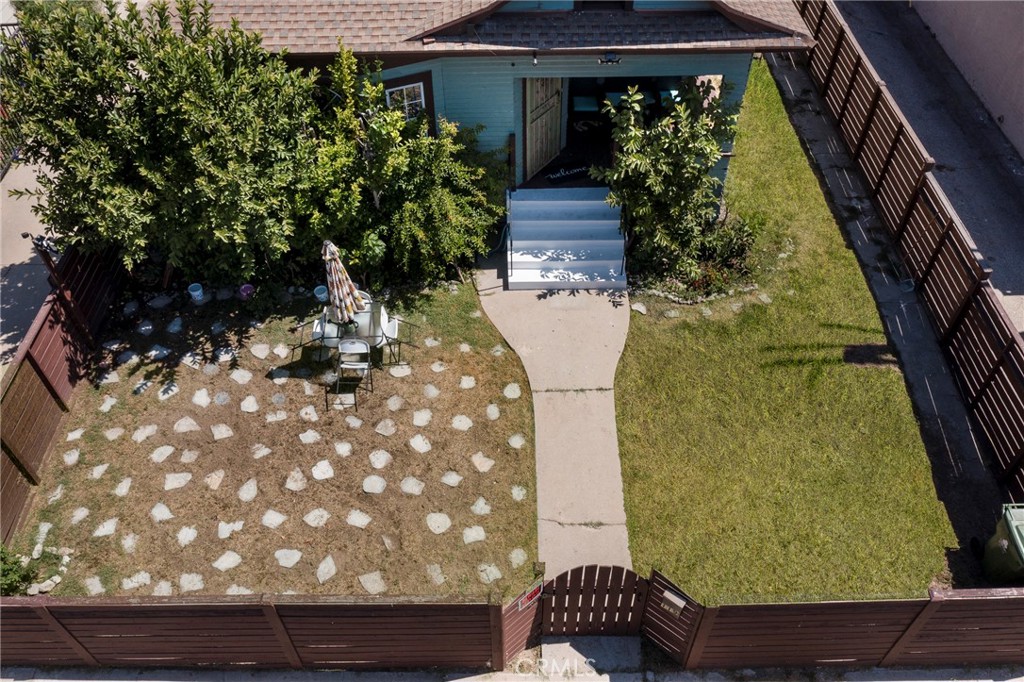 Properties 3 115 119 W Avenue 43