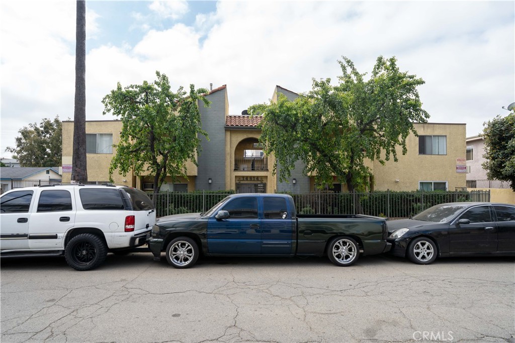 We are proud to represent this 15 unit building in Van Nuys.
The building was constructed in 1978. Its unit mix consists of (7) studio units, (6) 1+1 units, and (2) 2+2 units. With a lot size of 15,004, the property has a total of 10,168 rentable square feet. The property has been well maintained by a long term owner and upgrades include new roof, copper plumbing and seismic retrofit has been completed. There are approved plans for two ADU units.
The property is situated in Van Nuys with close access to the 405, 101, and 170 freeways. Ventura Blvd. is just minutes away with all of its restaurants and shopping while the metro link transportations service allows easy access to Sherman Oaks, Woodland Hills, Burbank, Hollywood, and downtown Los Angeles.
The property is separately metered for gas and electricity.