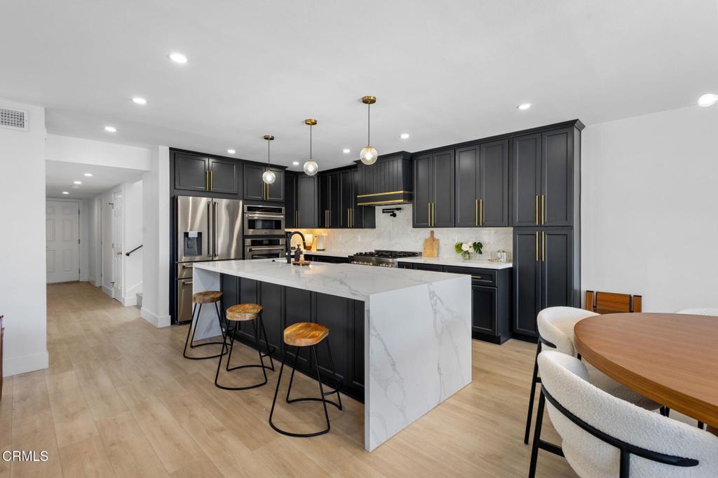 Mandalay Bay 3 - 190403 - Residential