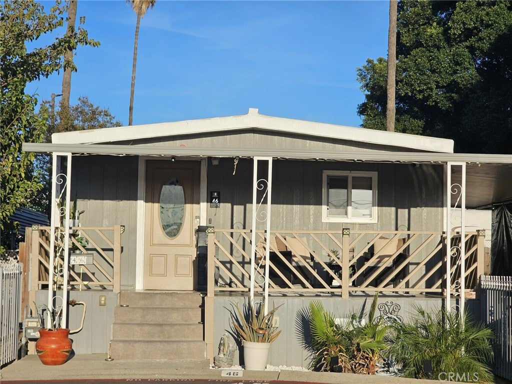 637 Brooks St 46
