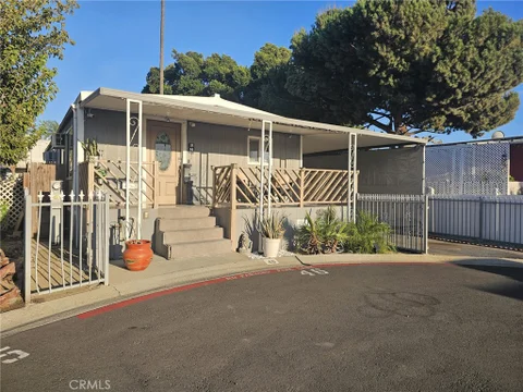 637 Brooks St Unit 46, Ontario, CA 91762 - MLS#: IV26210243