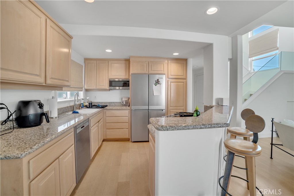 Corona del Mar South of PCH (CDMS) - Residential Lease