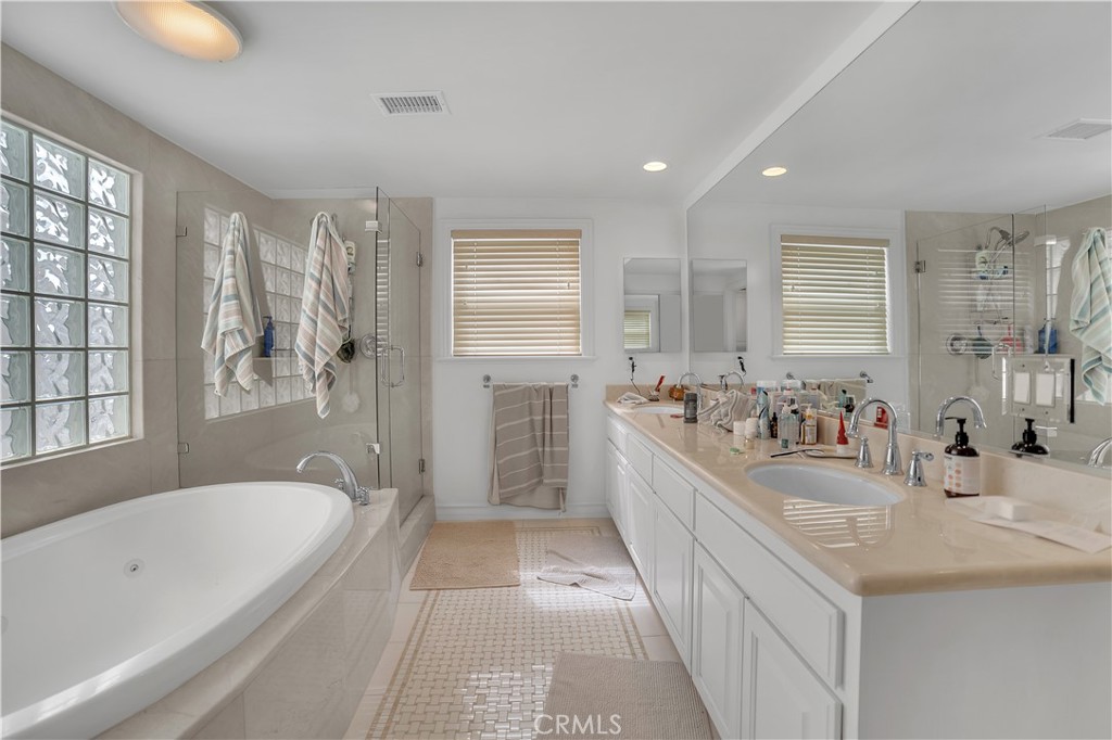 Corona del Mar South of PCH (CDMS) - Residential Lease