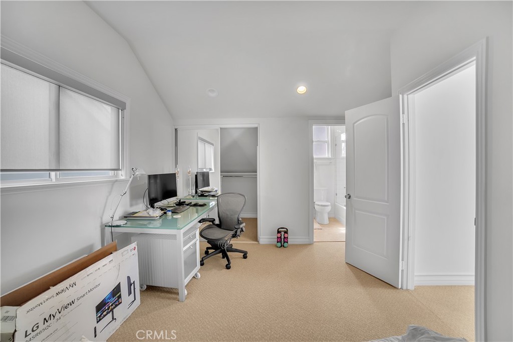 Corona del Mar South of PCH (CDMS) - Residential Lease