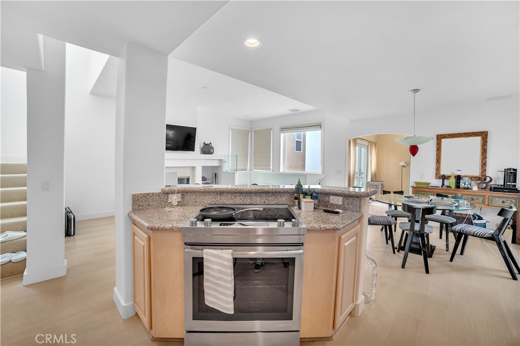 Corona del Mar South of PCH (CDMS) - Residential Lease