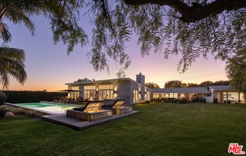 Photo of 6048 Philip Avenue, Malibu, CA 90265 (MLS # 26673199)