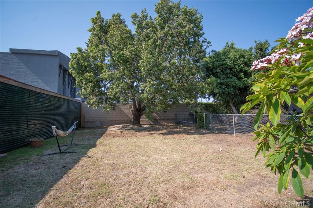 Floral Park Adjacent - Residential Income