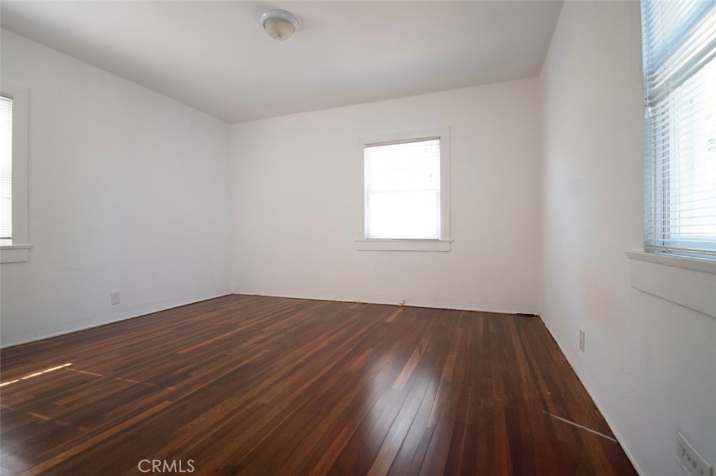 Floral Park Adjacent - Residential Income