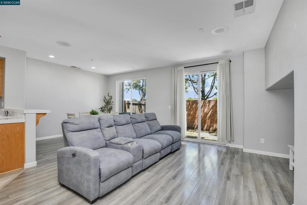 1344 Harrison Lane