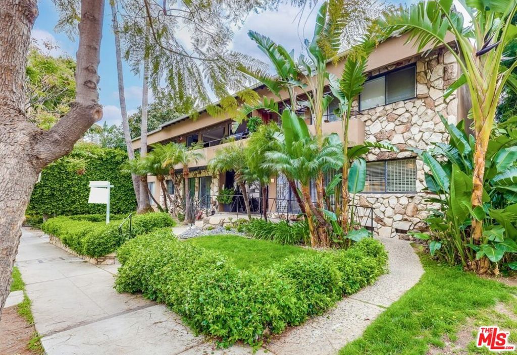 1275 Havenhurst Drive 4