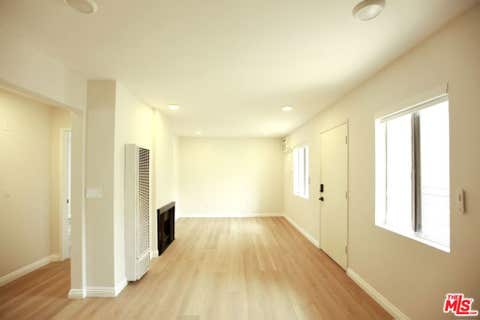 Photo of 833 S Orange Grove Avenue #3, Los Angeles, CA 90036 (MLS # 26871131)