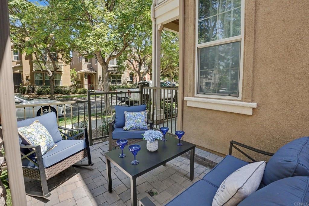 1817 Olive Green Street