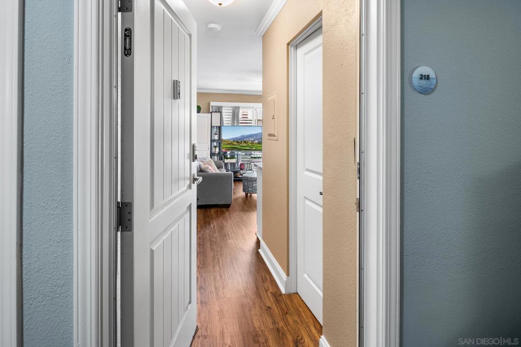 1021 Scott St 218