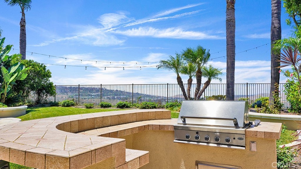 32 Calle Pacifica