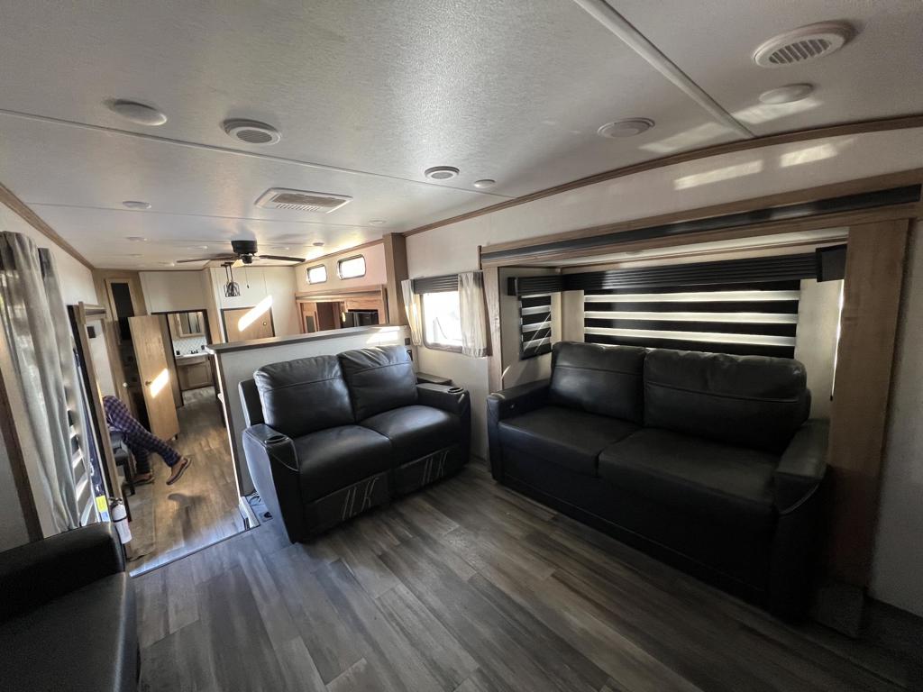 Desert Shadows Rv Re - Land