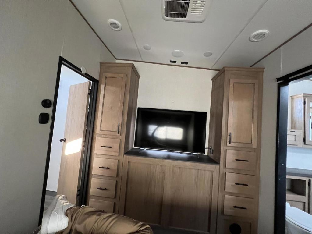 Desert Shadows Rv Re - Land