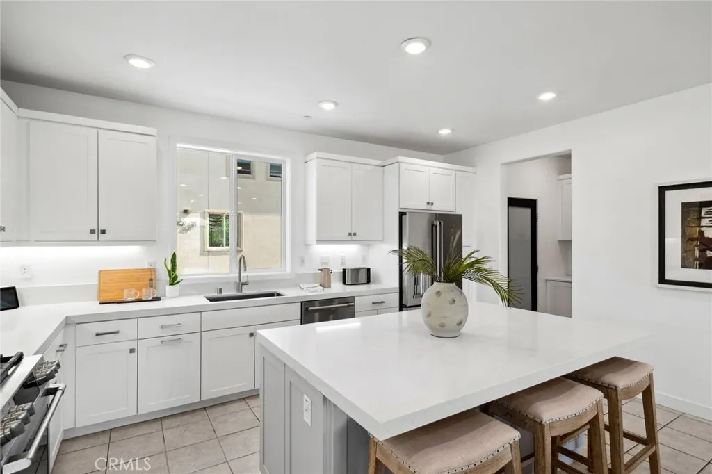 Irvine, California 92618, United States, 4 Bedrooms Bedrooms, ,4 BathroomsBathrooms,Residential,Active,141306