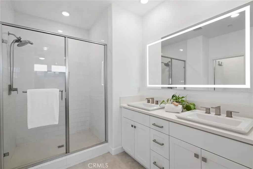 Irvine, California 92618, United States, 4 Bedrooms Bedrooms, ,4 BathroomsBathrooms,Residential,Active,141306