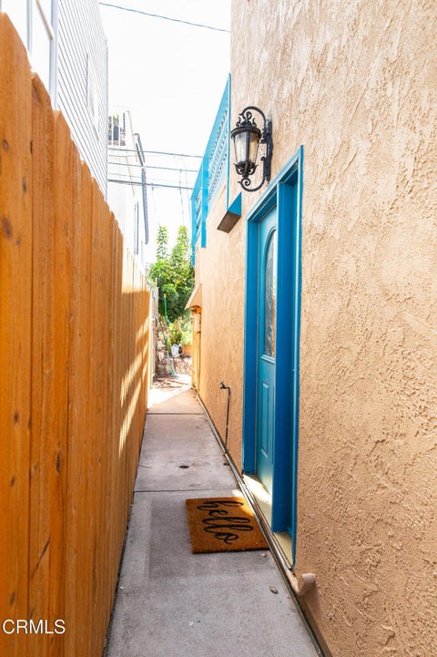 Tiny photo for 286 Melrose Drive, Oxnard, CA 93035 (MLS # V1-39203)