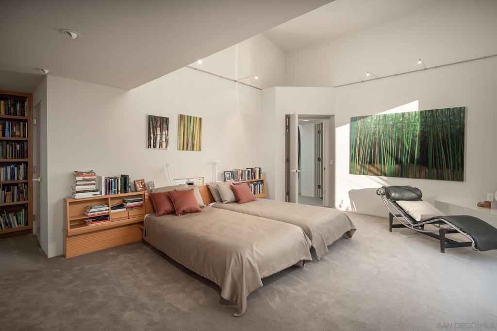 Del Mar - Residential