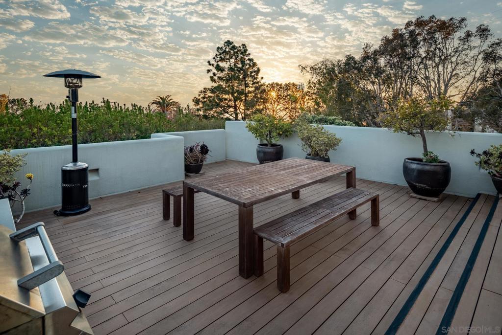 Del Mar - Residential