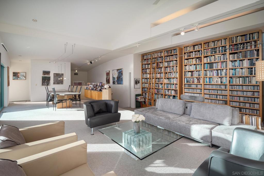 Del Mar - Residential