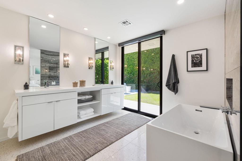 The Springs C.C. - Residential