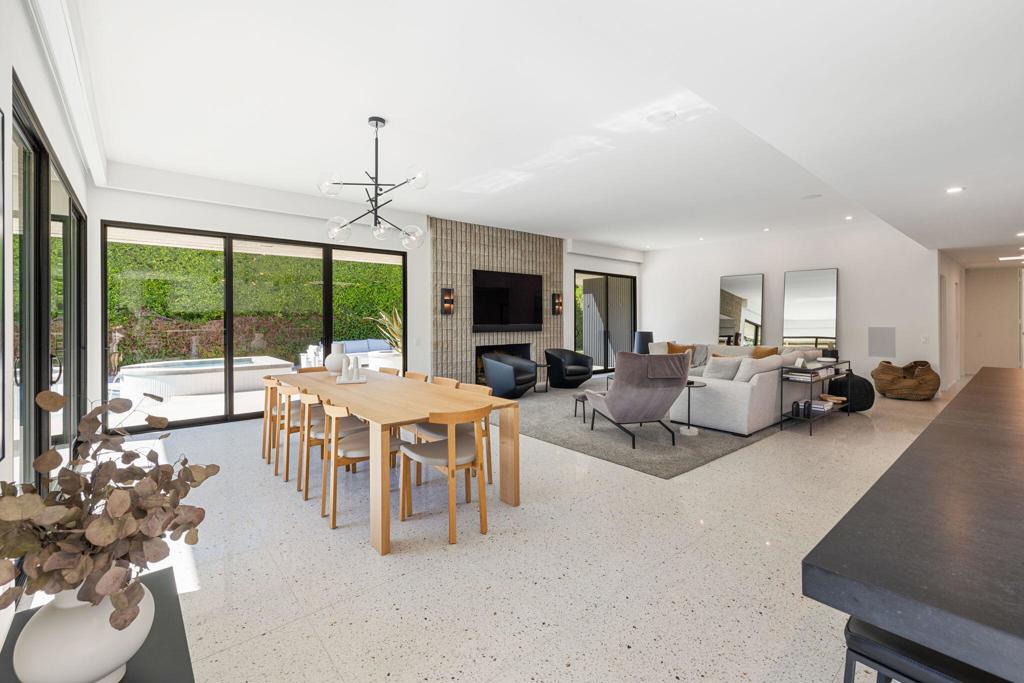 The Springs C.C. - Residential