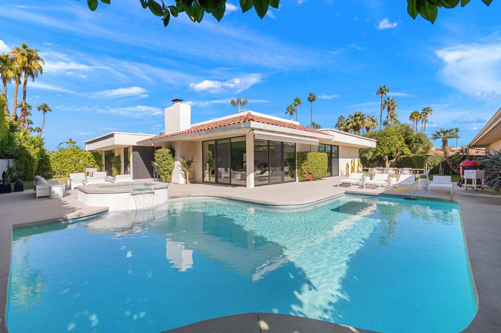 The Springs C.C. - Residential