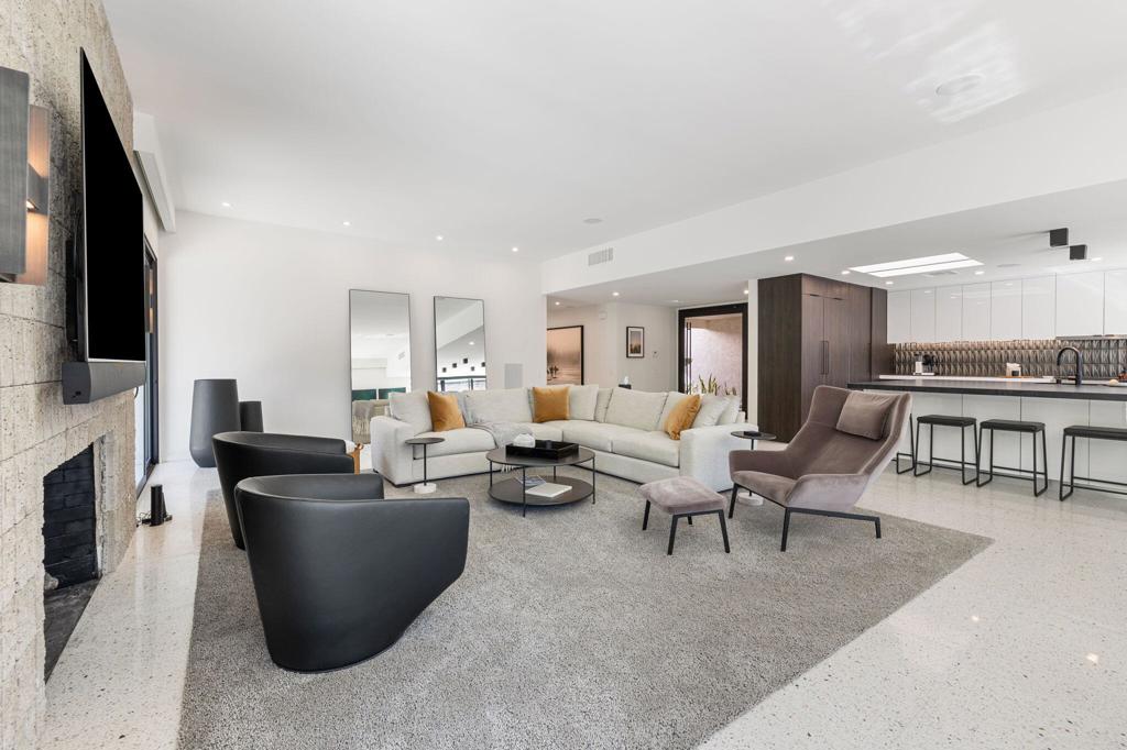 The Springs C.C. - Residential