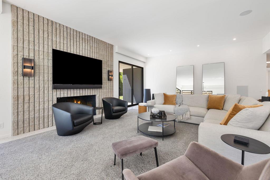 The Springs C.C. - Residential