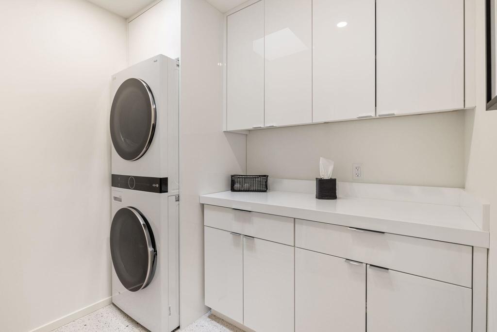 The Springs C.C. - Residential