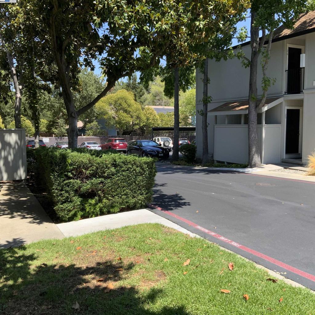 SUNNY WEST - Residential