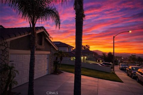 Photo of 27865 Cliff Top Court, Menifee, CA 92585 (MLS # IV26063132)