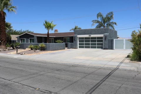 Photo of 2190 N Whitewater Club Drive, Palm Springs, CA 92262 (MLS # 219150947DA)