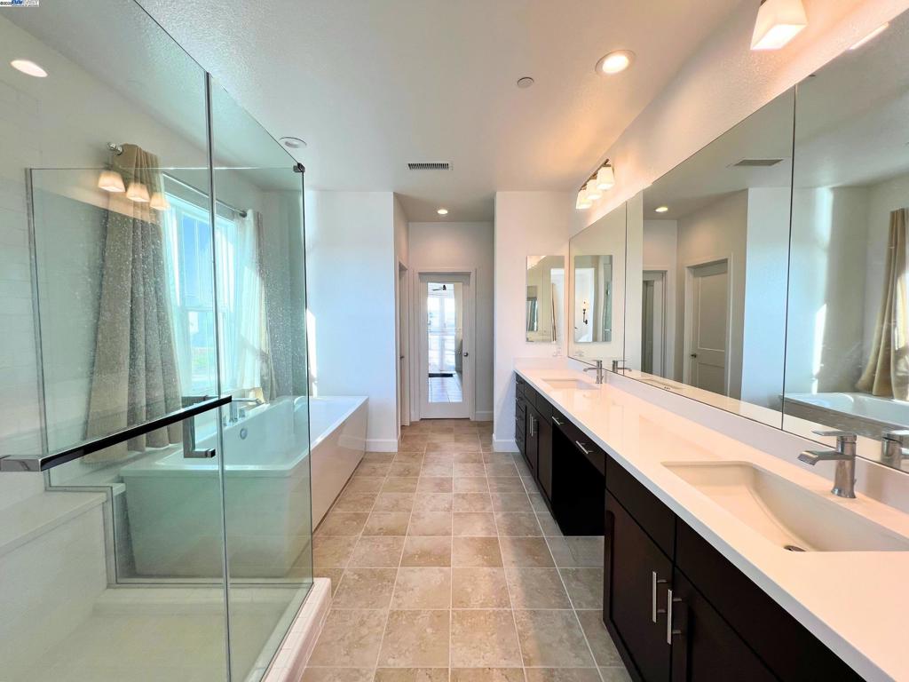 BETHEL ISLAND - Residential