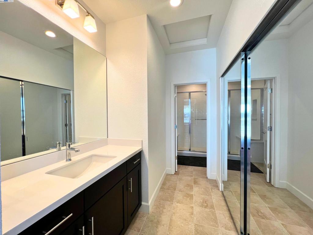 BETHEL ISLAND - Residential