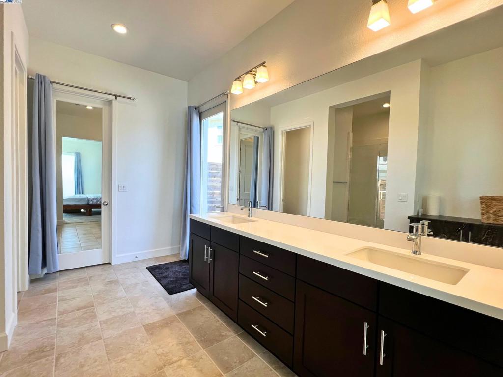 BETHEL ISLAND - Residential