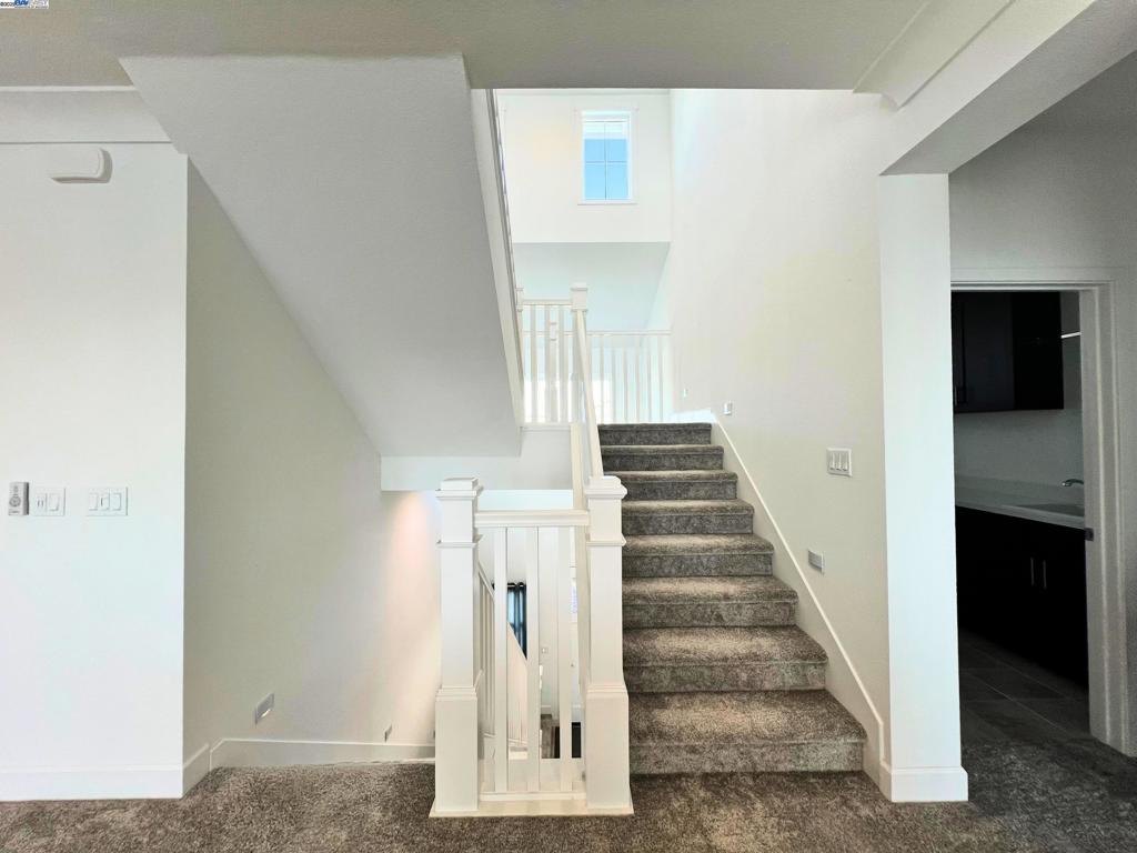 BETHEL ISLAND - Residential