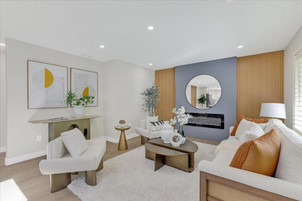 4989 Vanderbilt Drive