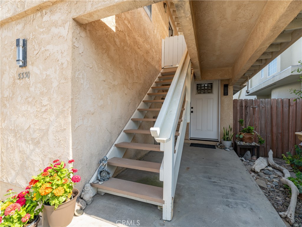 5330 Seabreeze Way